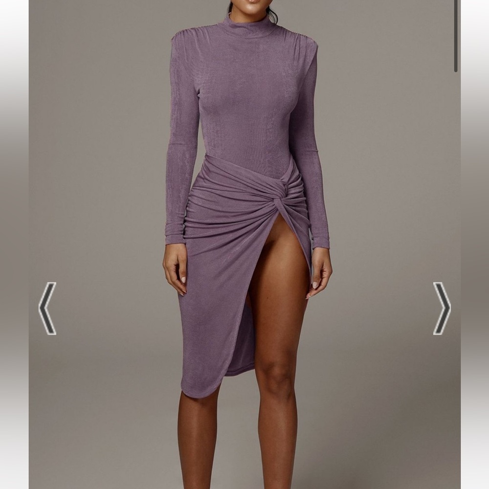 GRAPE KENZIA HIGH NECK BODYSUIT. Size medium